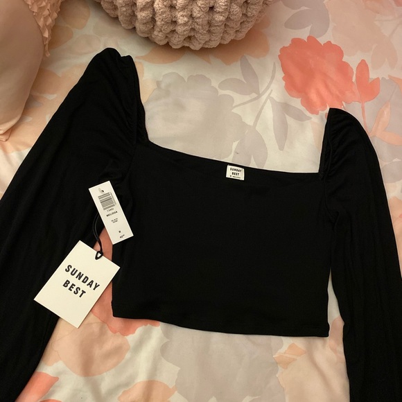 Aritzia Tops - Aritzia - Sunday Best top